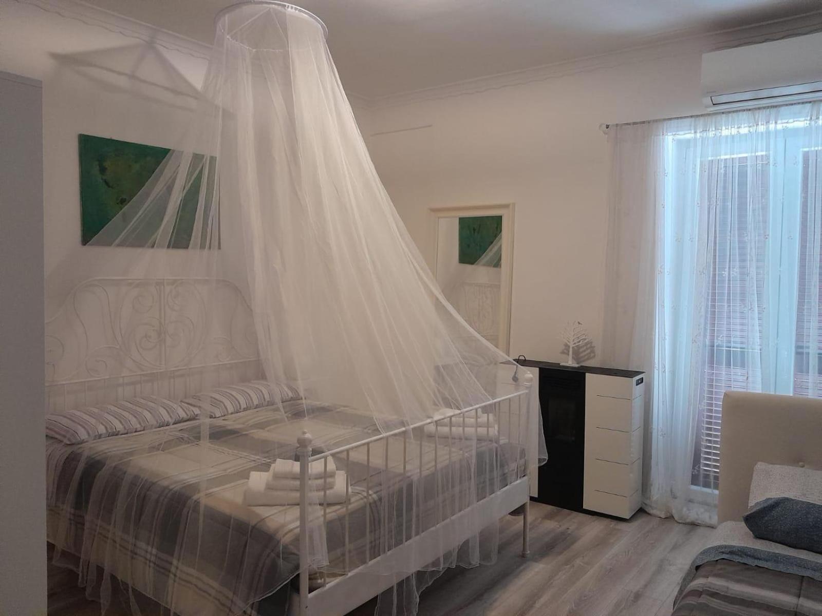 Panoramic Apartment Неаполь Екстер'єр фото